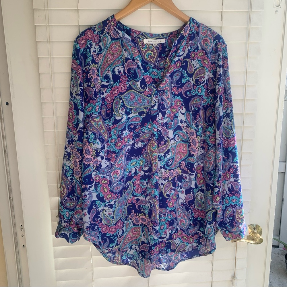 Rose + Olive Blue Paisley/Floral Long Sleeve V Neck Blouse Rolled Sleeve-Size 2X